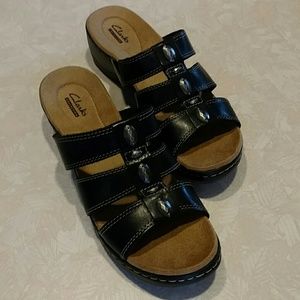 Womens Clark  sandles
