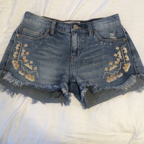 Free People Pants - FP cutoff shorts with design