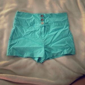 High wasted light blue shorts. Stretchy material
