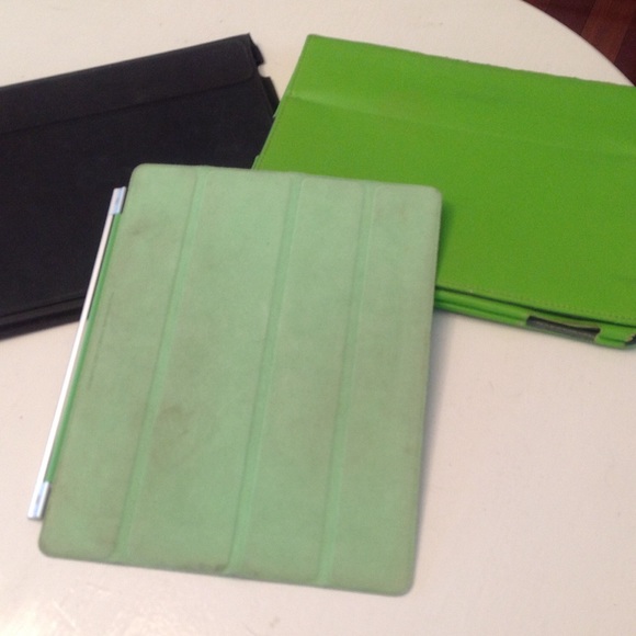 Assorted covers for iPad 1 - Picture 1 of 1
