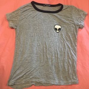 BRANDY MELVILLE graphic alien tee👽