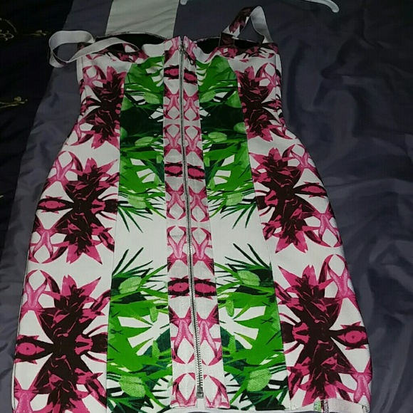 Tropical dress. bandage.thick material - Picture 2 of 4