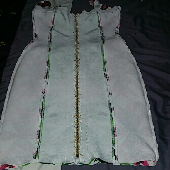 Tropical dress. bandage.thick material - Picture 3 of 4