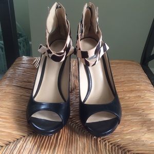 Guess by Marciano heels