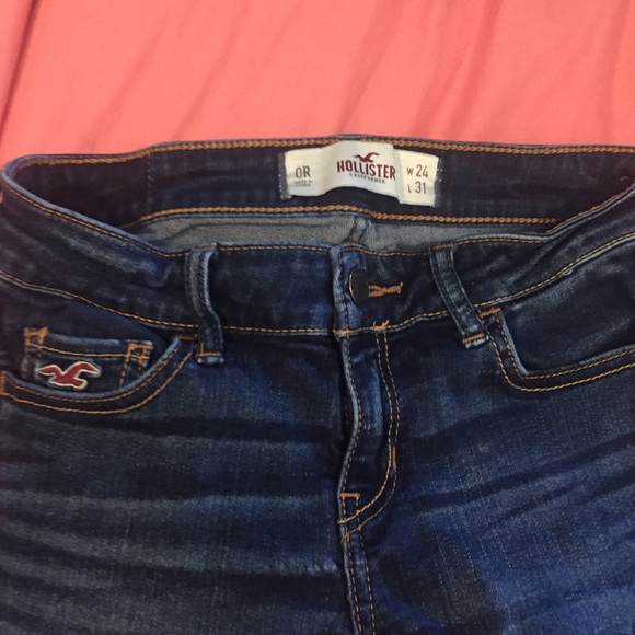 HOLLISTER SKINNY JEANS!
