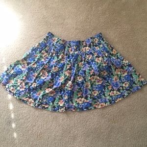 Floral Forever 21 Skirt🌸