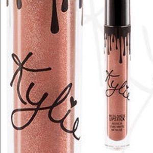 Kylie Metal Matte Lipstick "Heir"