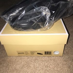 Michael Kors Keaton Slip on all black leather