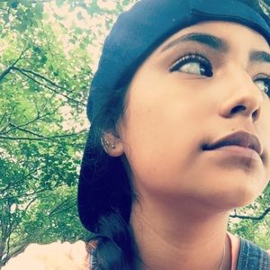 Meet your Posher, Nadia