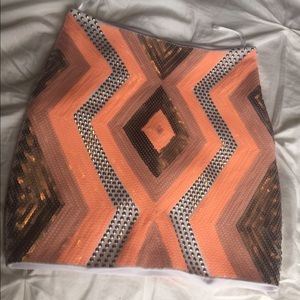 Bebe mini skirt size M NWT