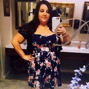 Meet your Posher, Cassandra