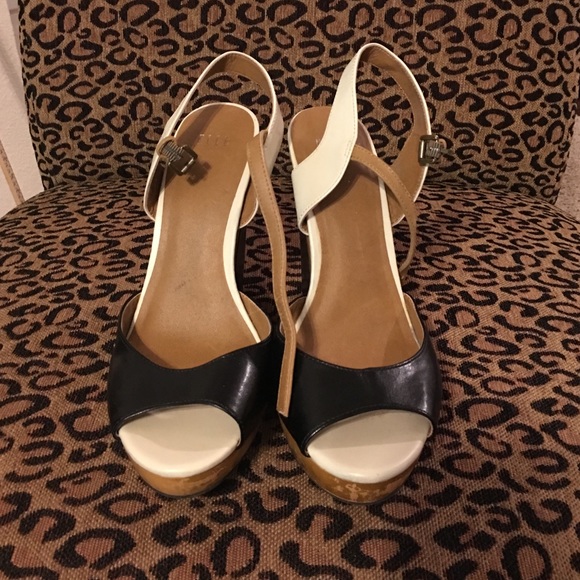 Black and white wedges