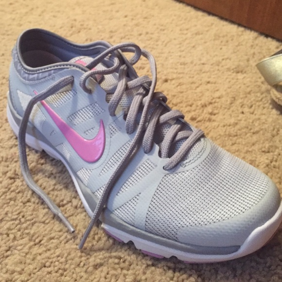 Brand new Nike tennis shoes!!!