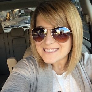 Meet your Posher, Melissa