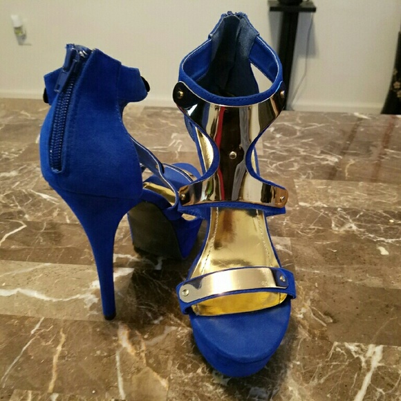 ☟MARKED☟***ROYAL BLUE & GOLD HEELS***