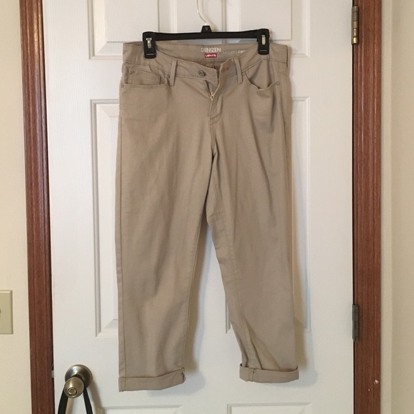 Khaki Capri pants. Never worn