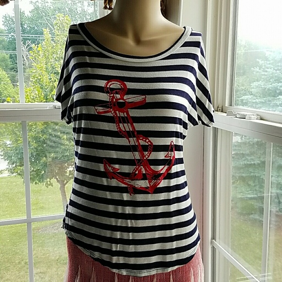 STRIPED BLUE/WHITE TOP - Picture 2 of 4