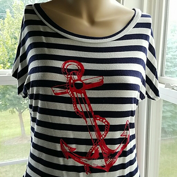STRIPED BLUE/WHITE TOP - Picture 3 of 4