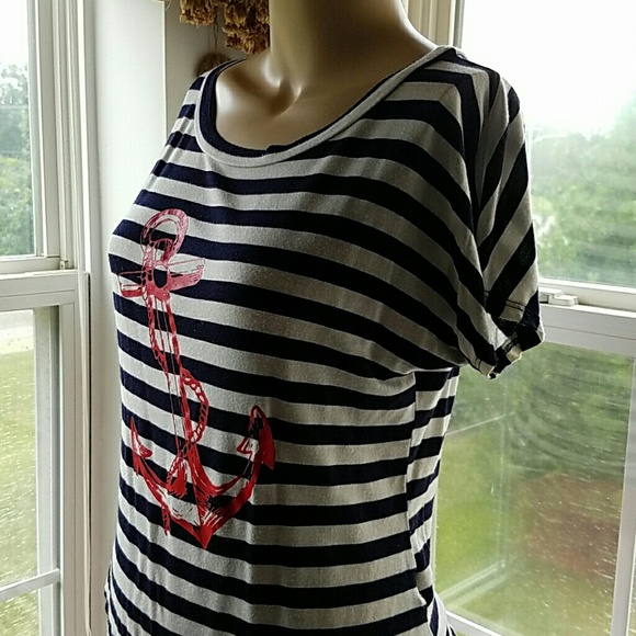 STRIPED BLUE/WHITE TOP - Picture 4 of 4