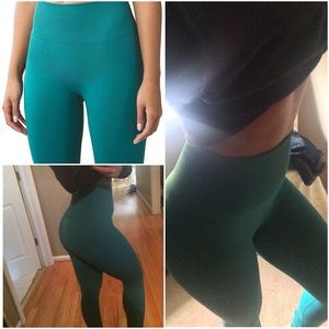 Teal lululemon zone in tight