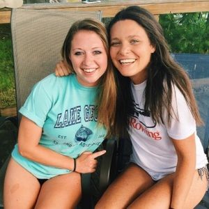 Meet your Posher, Lauren