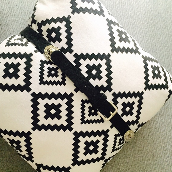 Steve Madden Western Studded Belt