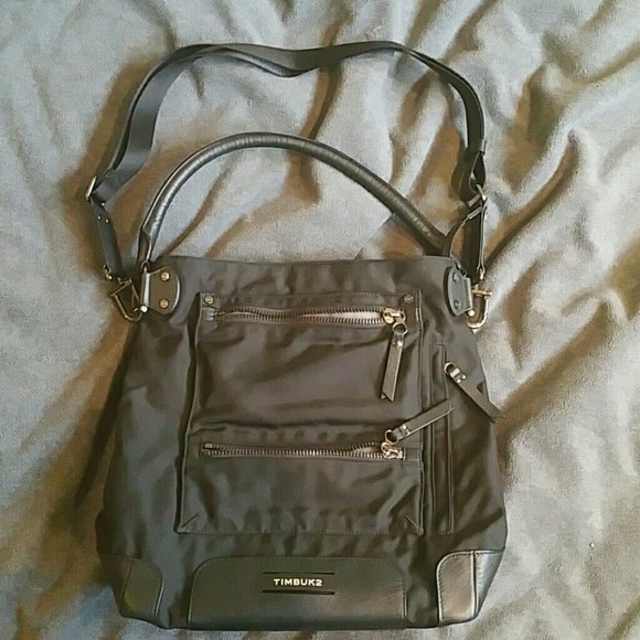 Like new timbuk2 femme hobo crossbody bag