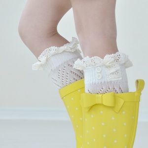 Little lucy ivory lace boot cuffs