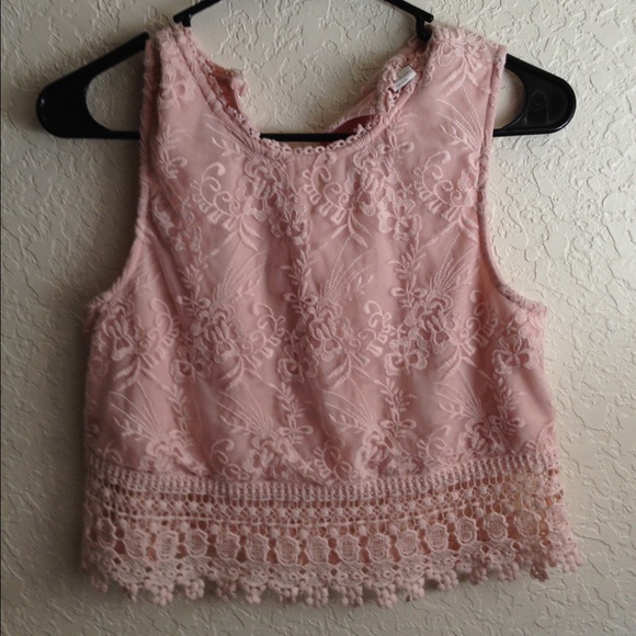 floral lace crop top