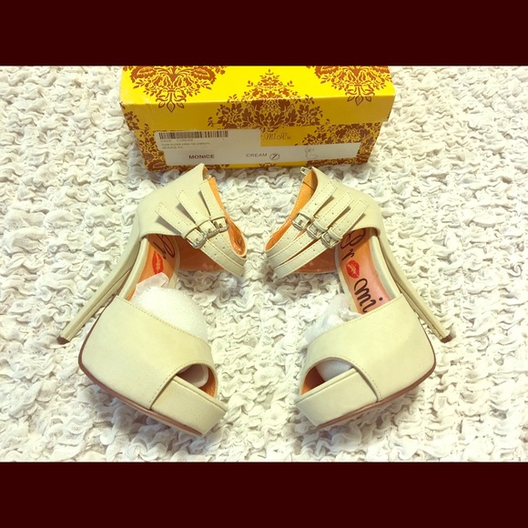 Cream shoes