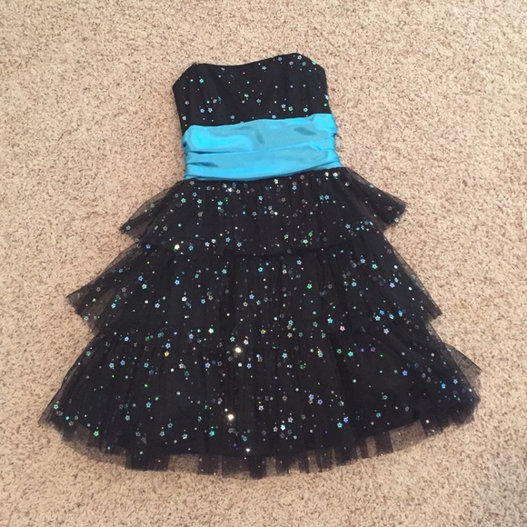 Black and blue banquet dress