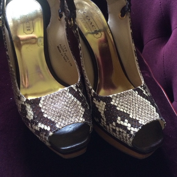 Coach leather snake pattern platform strappy heels - Picture 4 of 4