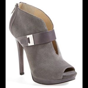 Michael Kors 'Guiliana' peep toe booties NEW