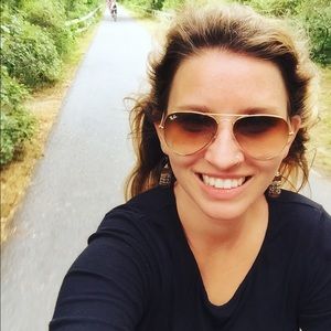 Meet your Posher, Rachel