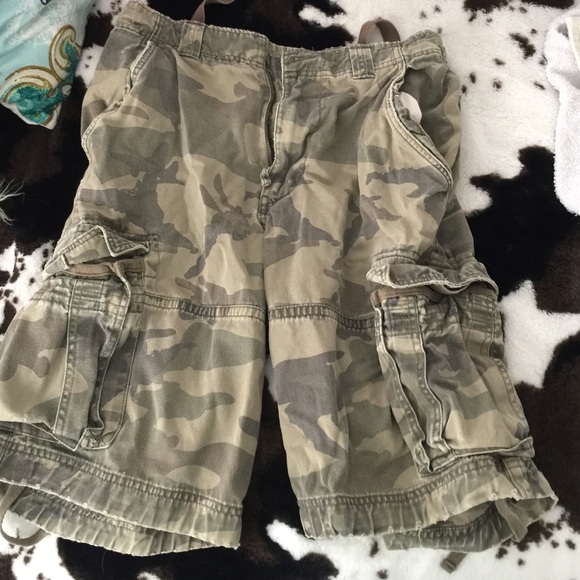 Men's camo board shorts