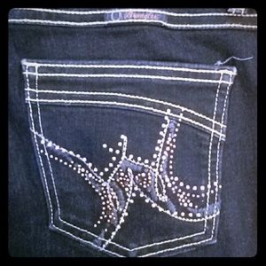 "Shiloh" by Wrangler dark blue jeans EUC
