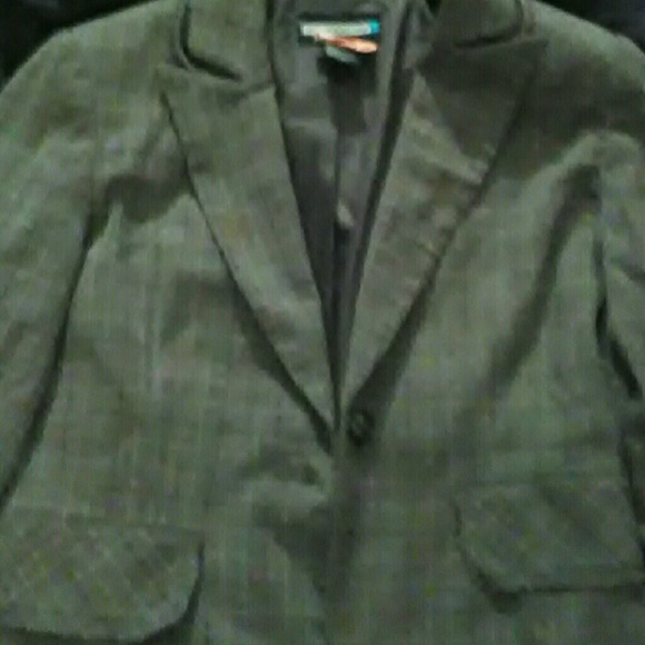 Blazer - Picture 2 of 2