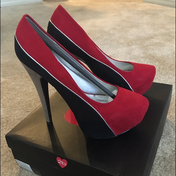 Bebe Red and Black Pump