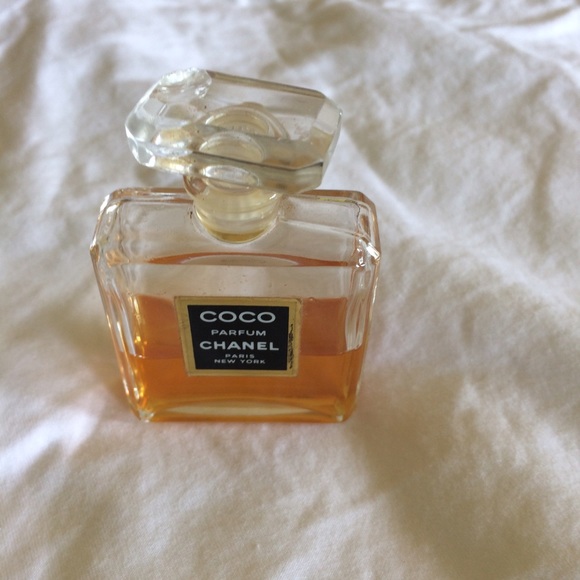 💯 Chanel COCO miniature perfume .12fl oz