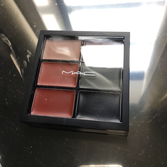 🆕 NIB Mac eyeshadow quad - Picture 2 of 3