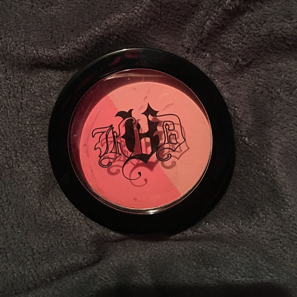 KVD shade & light blush