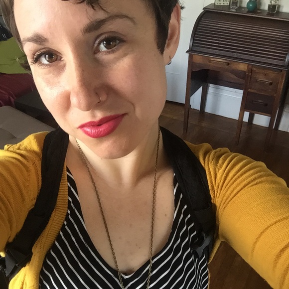 Meet your Posher, Maureen - Picture 1 of 1