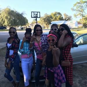 Meet your Posher, Tiffany