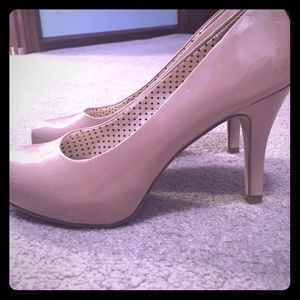 Tan patent leather heels