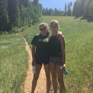 Meet your Posher, Lizzie