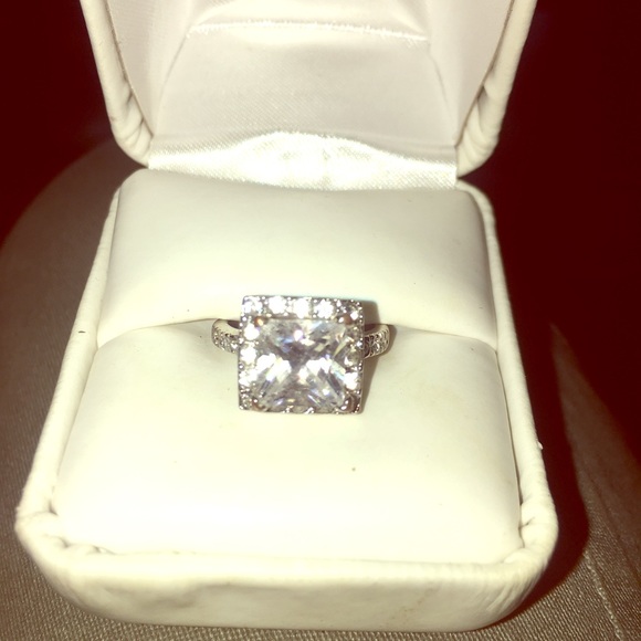 Diamonique engagement ring size5.5