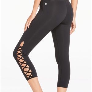 NWT. Fabletics Russo Capri, size XS