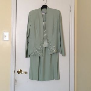 Size 10, 2 piece Skirt suit set