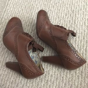 Brown Oxford Heels