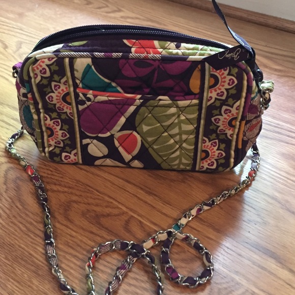 Vera Bradley mini chain bag in Plum Crazy EUC